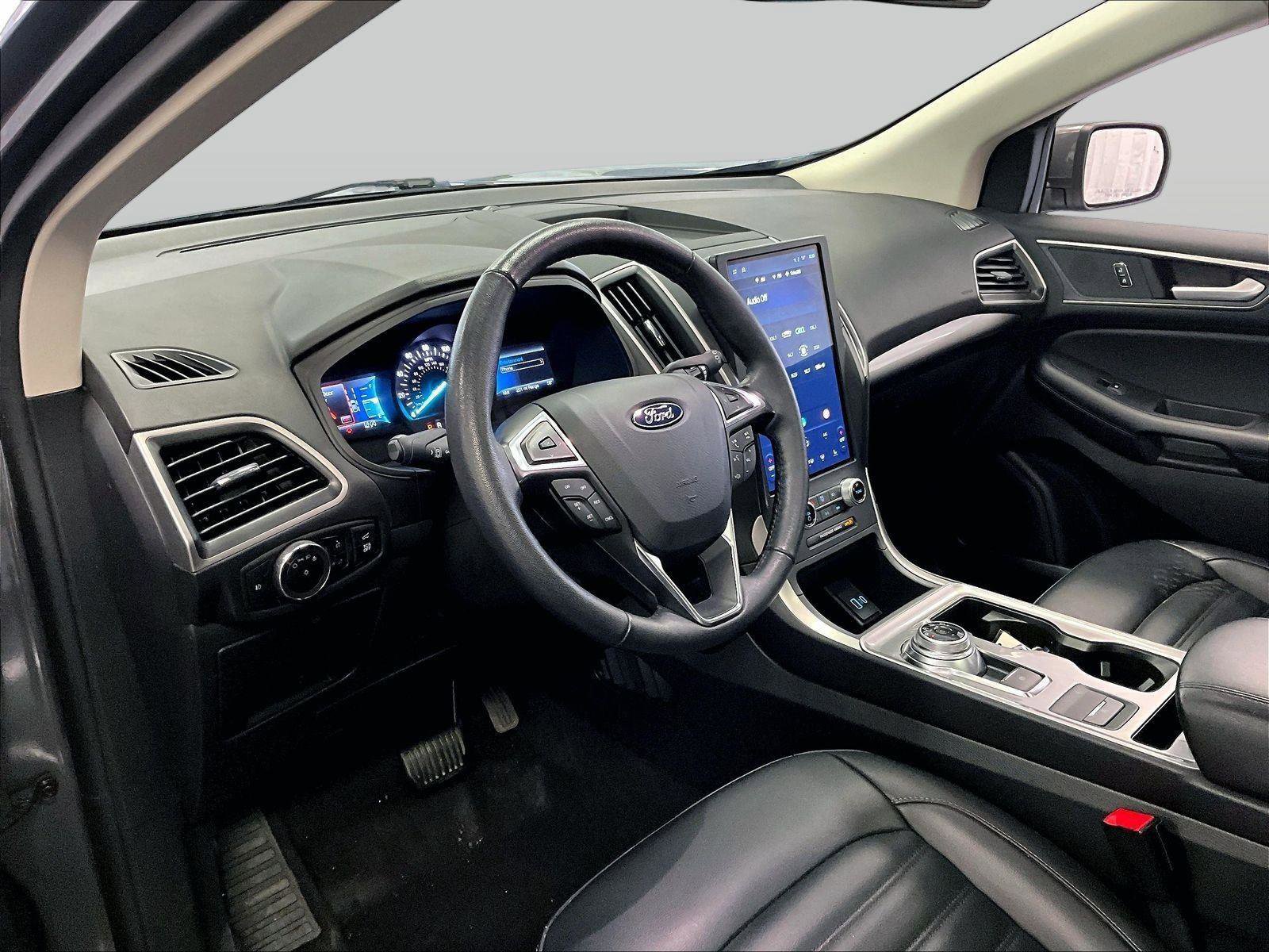 Certified 2024 Ford Edge SEL w/ Convenience Package AWD/4WD image 12