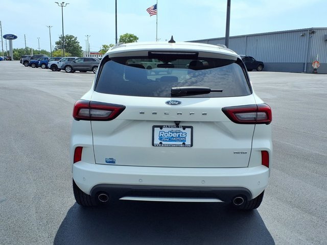 Certified 2023 Ford Escape ST-Line w/ Tech Pack #1 AWD/4WD image 4
