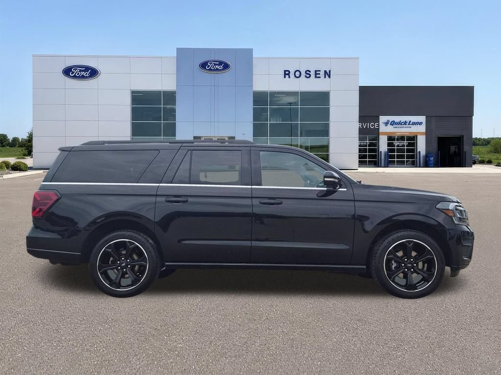 Certified 2022 Ford Expedition Max Limited AWD/4WD image 2