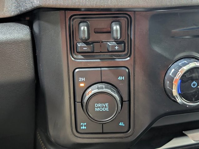 Certified 2024 Ford F350 Platinum w/ FX4 Off-Road Package AWD/4WD image 8