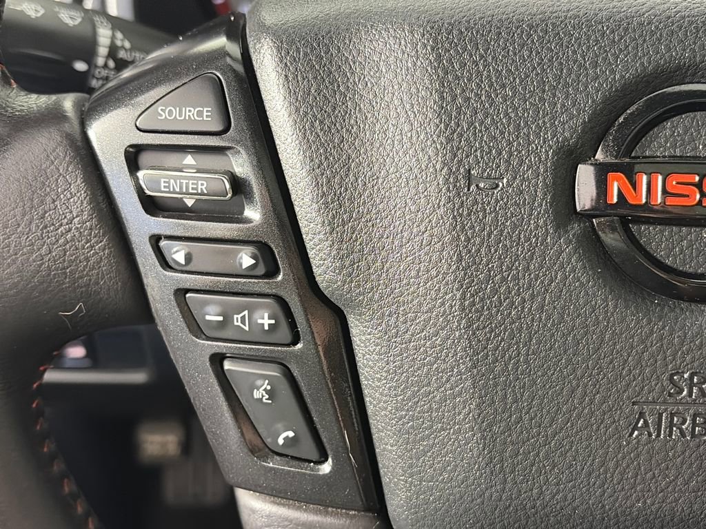 Used 2022 Nissan Titan PRO-4X w/ Pro-4x Convenience Package AWD/4WD image 17