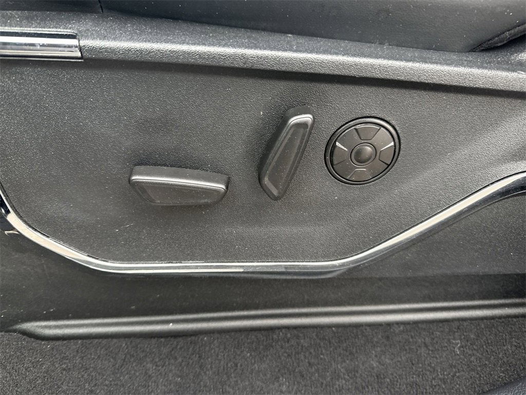 Certified 2024 Ford F350 Platinum w/ Tremor Off-Road Package image 10