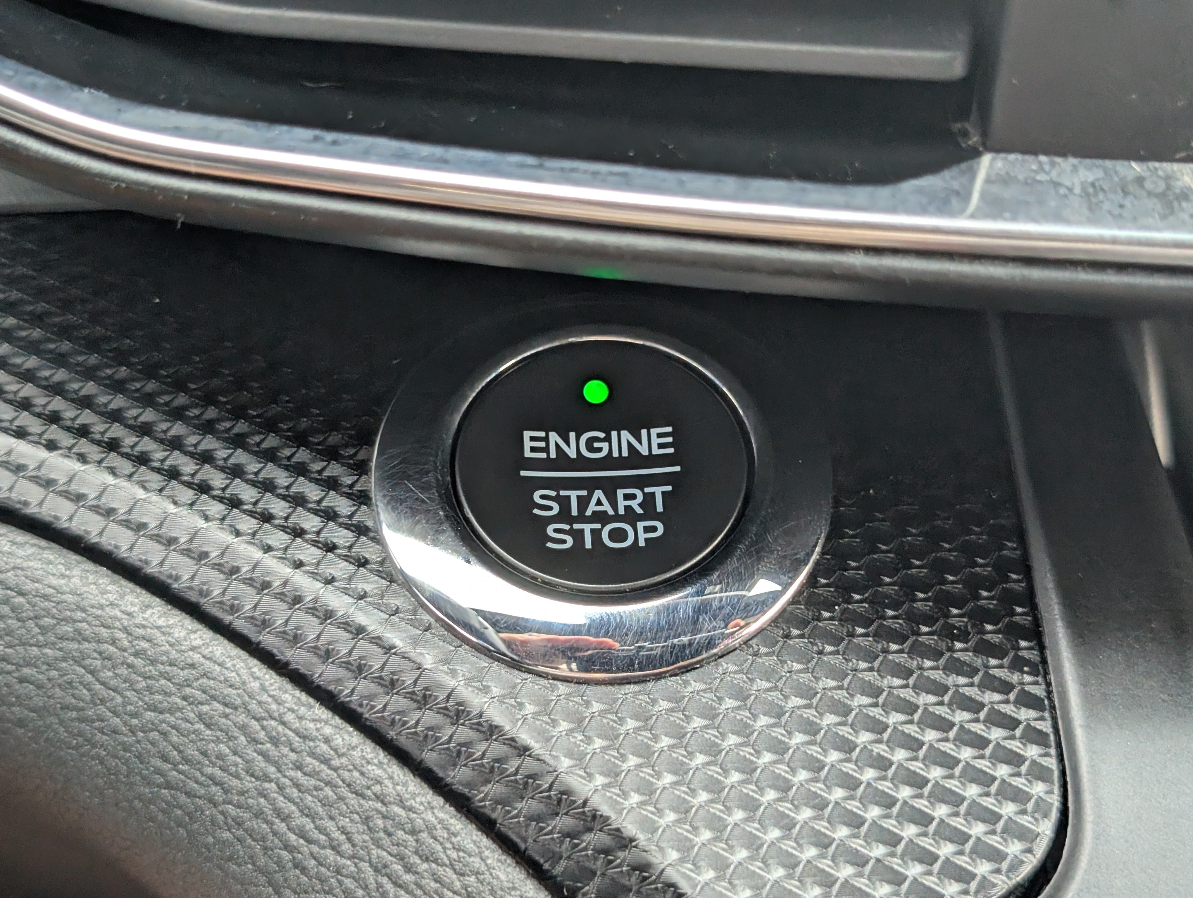 Certified 2020 Ford Explorer ST AWD/4WD image 32