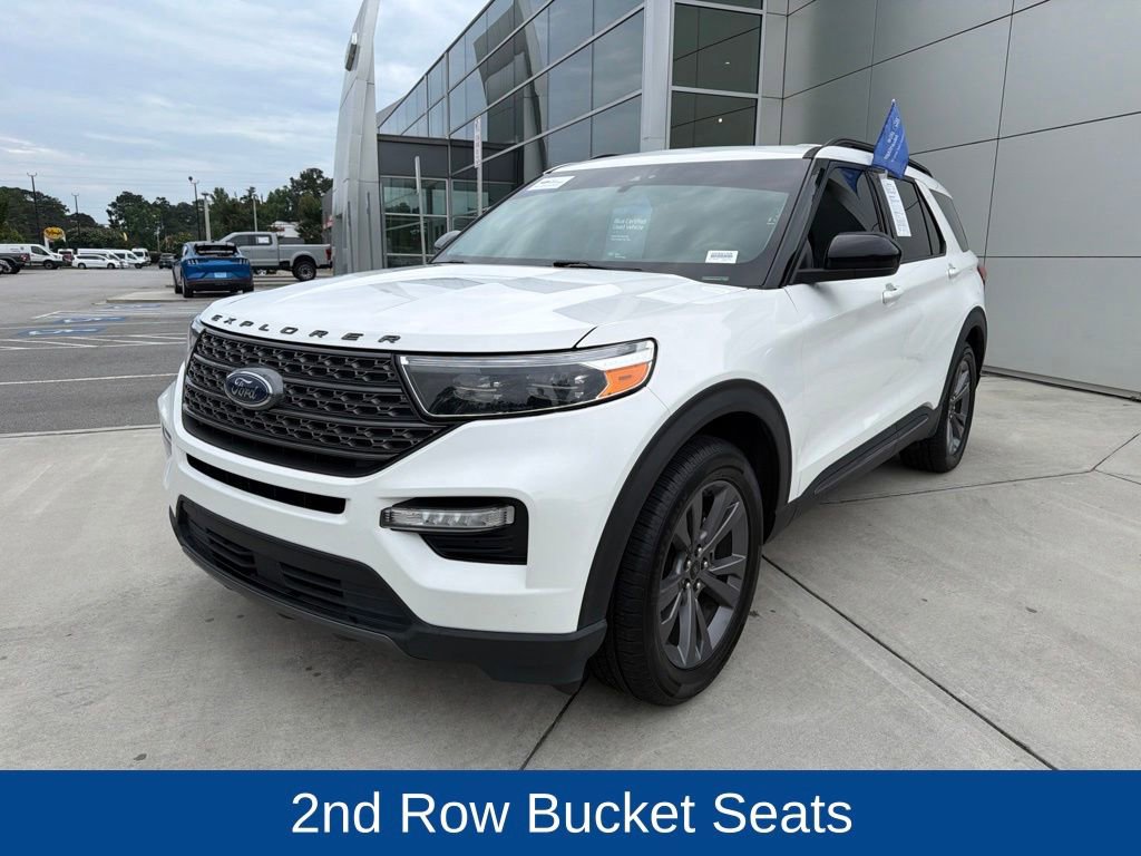 Certified 2023 Ford Explorer XLT w/ Equipment Group 202A RWD image 3