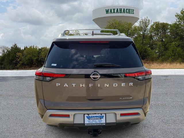 Used 2023 Nissan Pathfinder Platinum FWD image 4