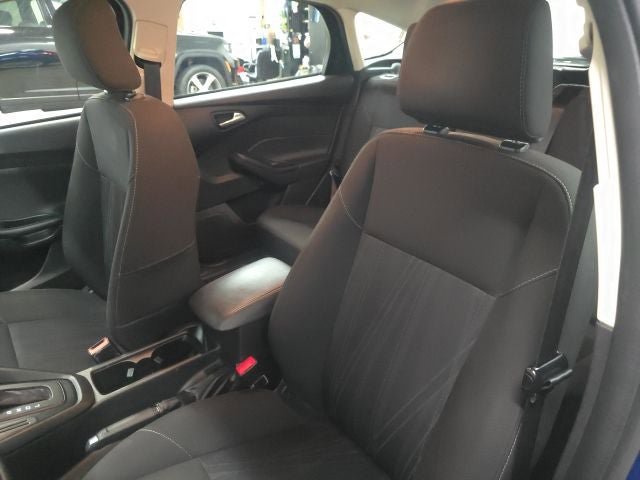 Certified 2018 Ford Focus SE FWD image 15
