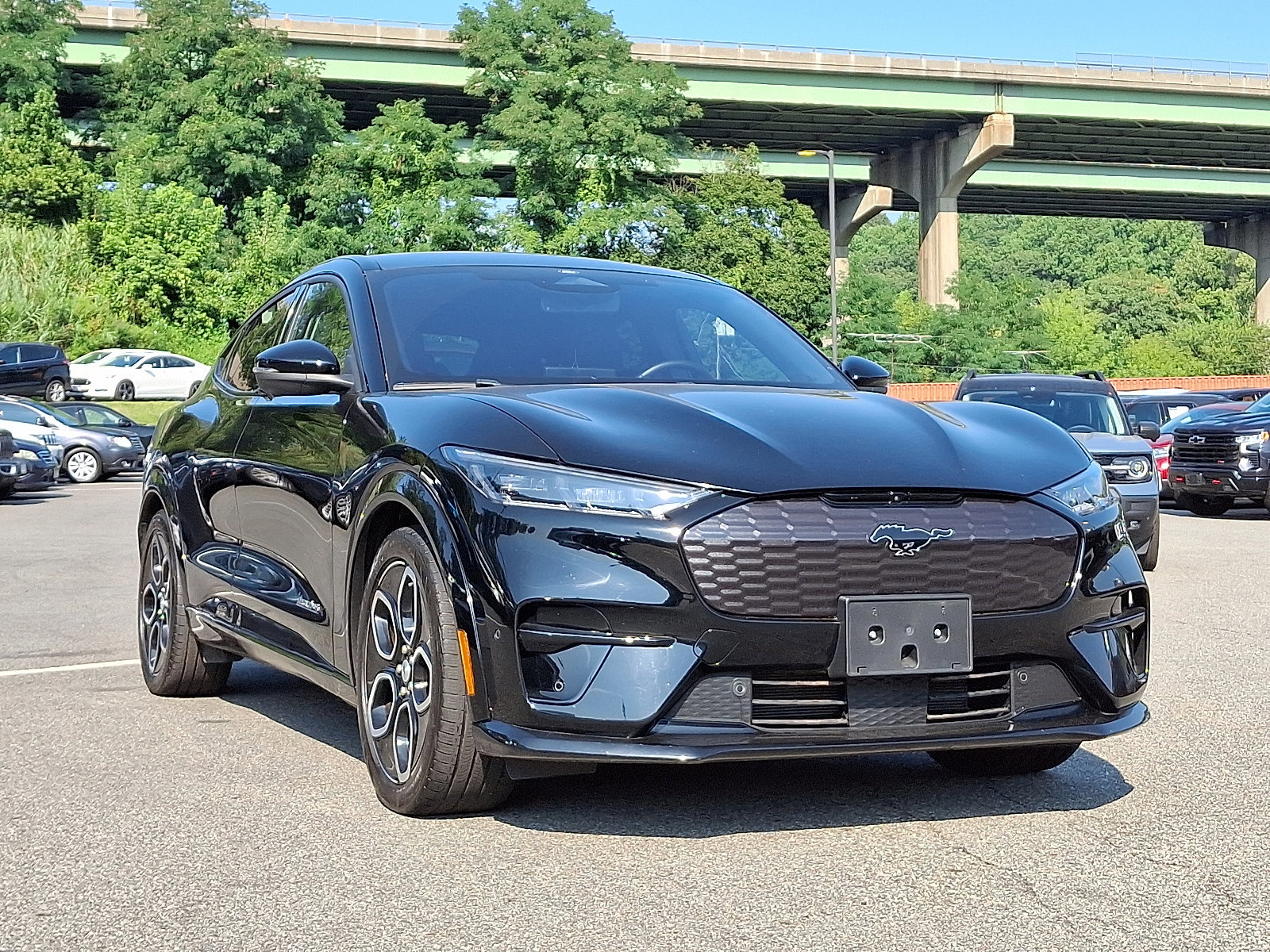 Certified 2022 Ford Mustang Mach-E GT image 11