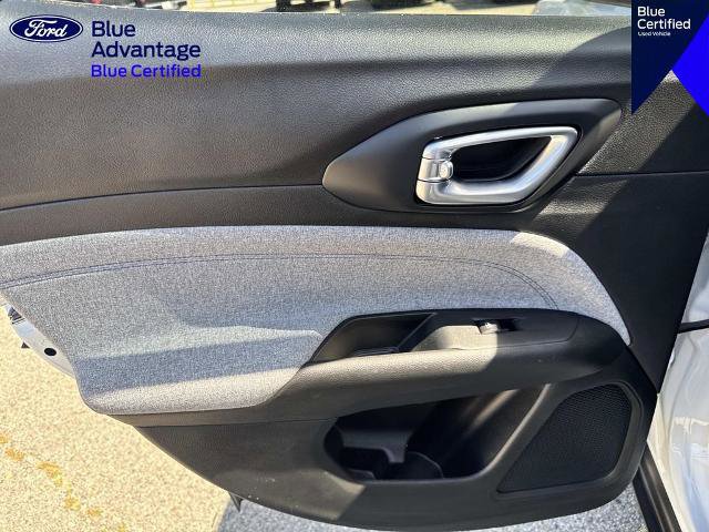 Used 2022 Jeep Compass Latitude FWD image 12