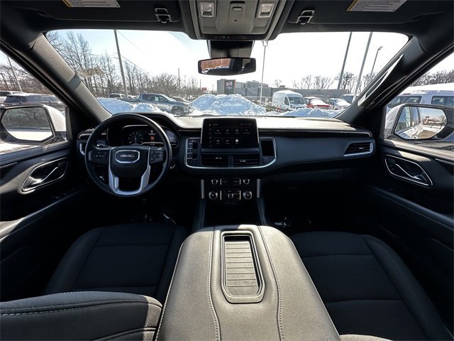 Used 2023 GMC Yukon XL SLE image 10