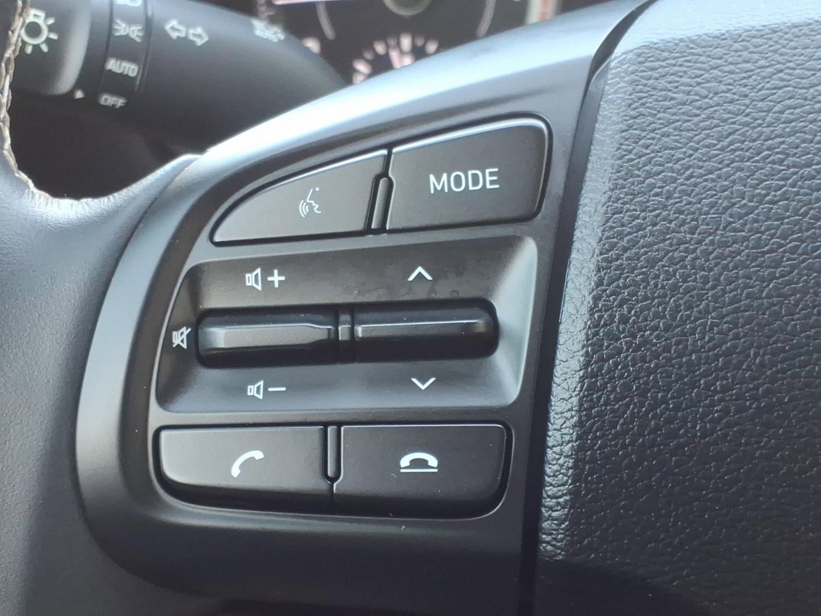 Used 2022 Hyundai Venue Limited FWD image 23