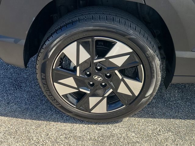 Used 2024 Hyundai Kona SEL AWD/4WD image 6