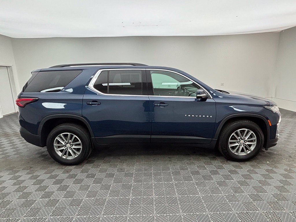 Used 2023 Chevrolet Traverse LT AWD/4WD image 7