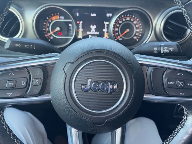 Used 2021 Jeep Wrangler Unlimited Sahara AWD/4WD image 26