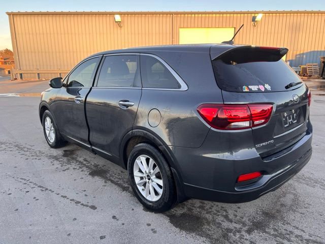 Used 2020 Kia Sorento LX image 2