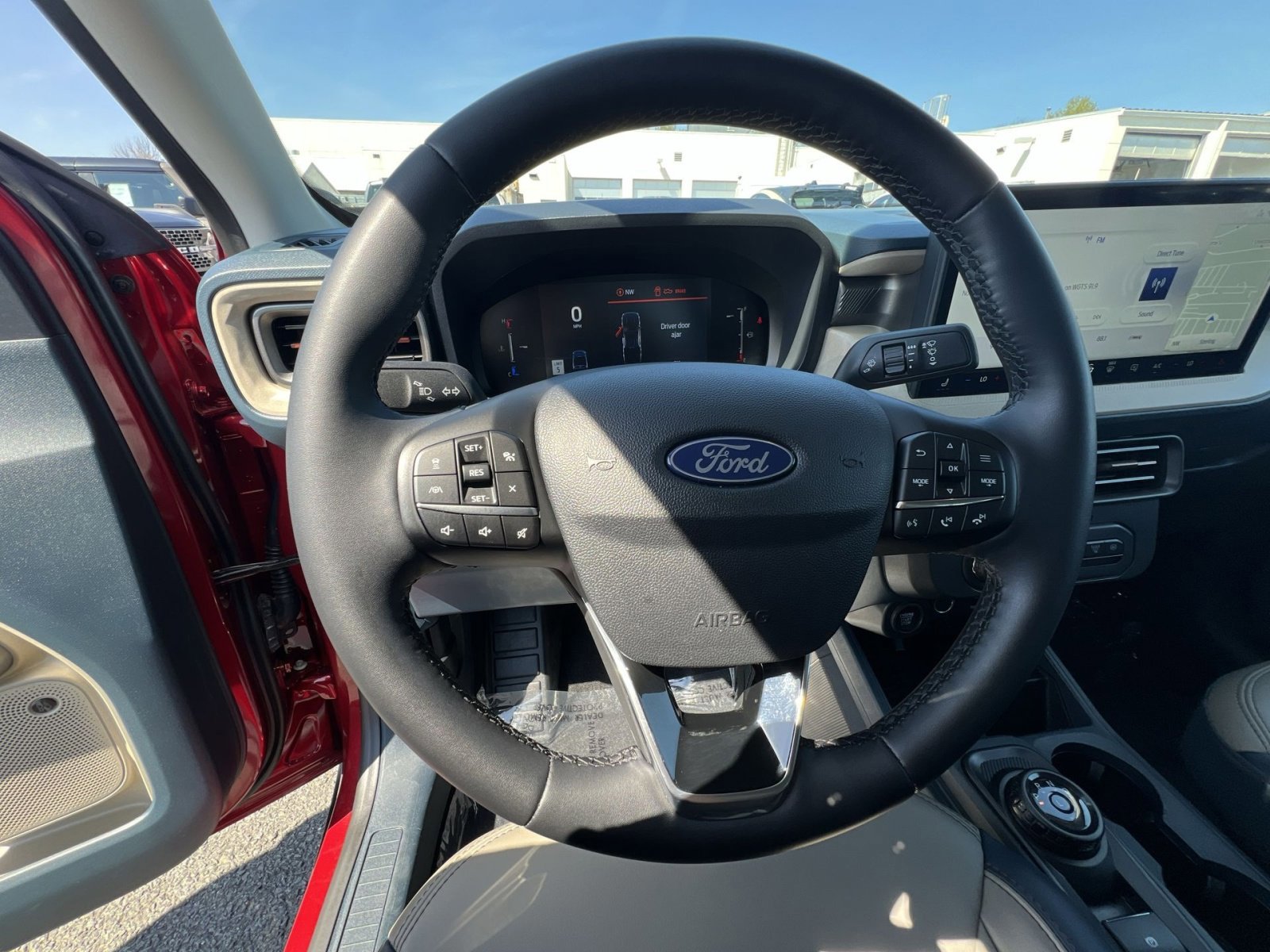 Certified 2025 Ford Maverick Lariat w/ 4K Tow Package image 16