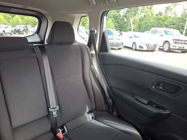 Used 2024 Nissan Rogue S FWD image 14