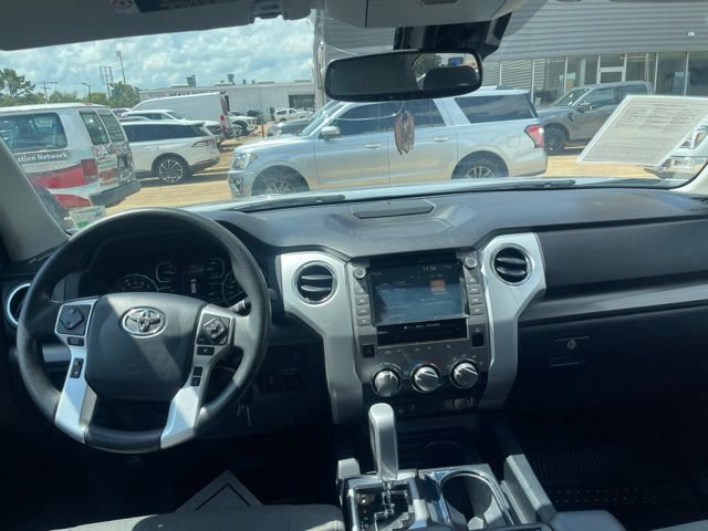 Used 2020 Toyota Tundra SR5 w/ SR5 Upgrade Package RWD image 22