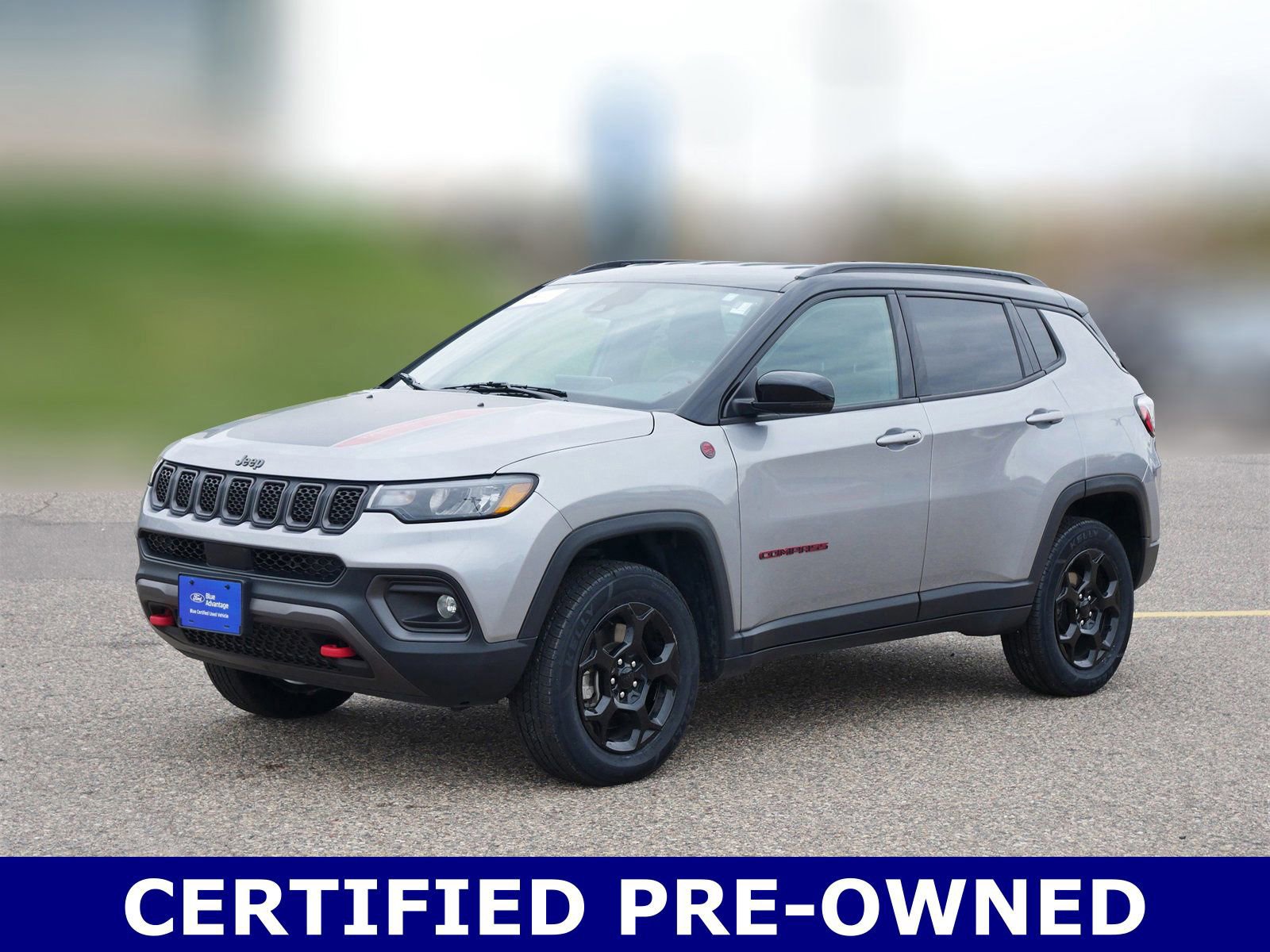 Used 2024 Jeep Compass Trailhawk image 8