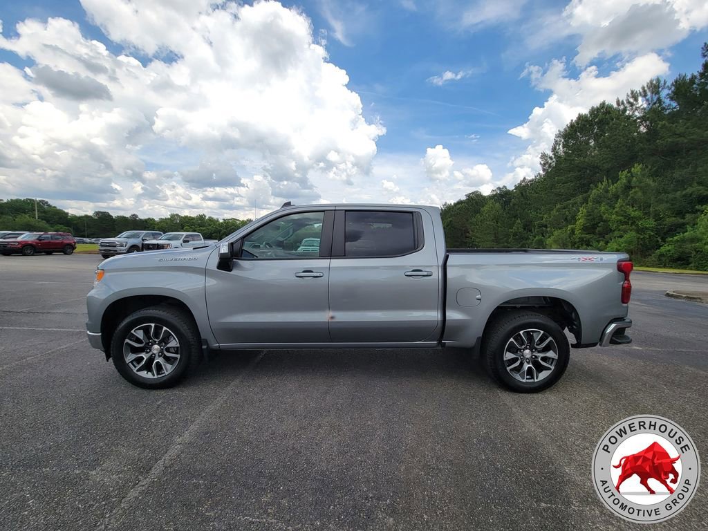 Used 2024 Chevrolet Silverado 1500 LT AWD/4WD image 3