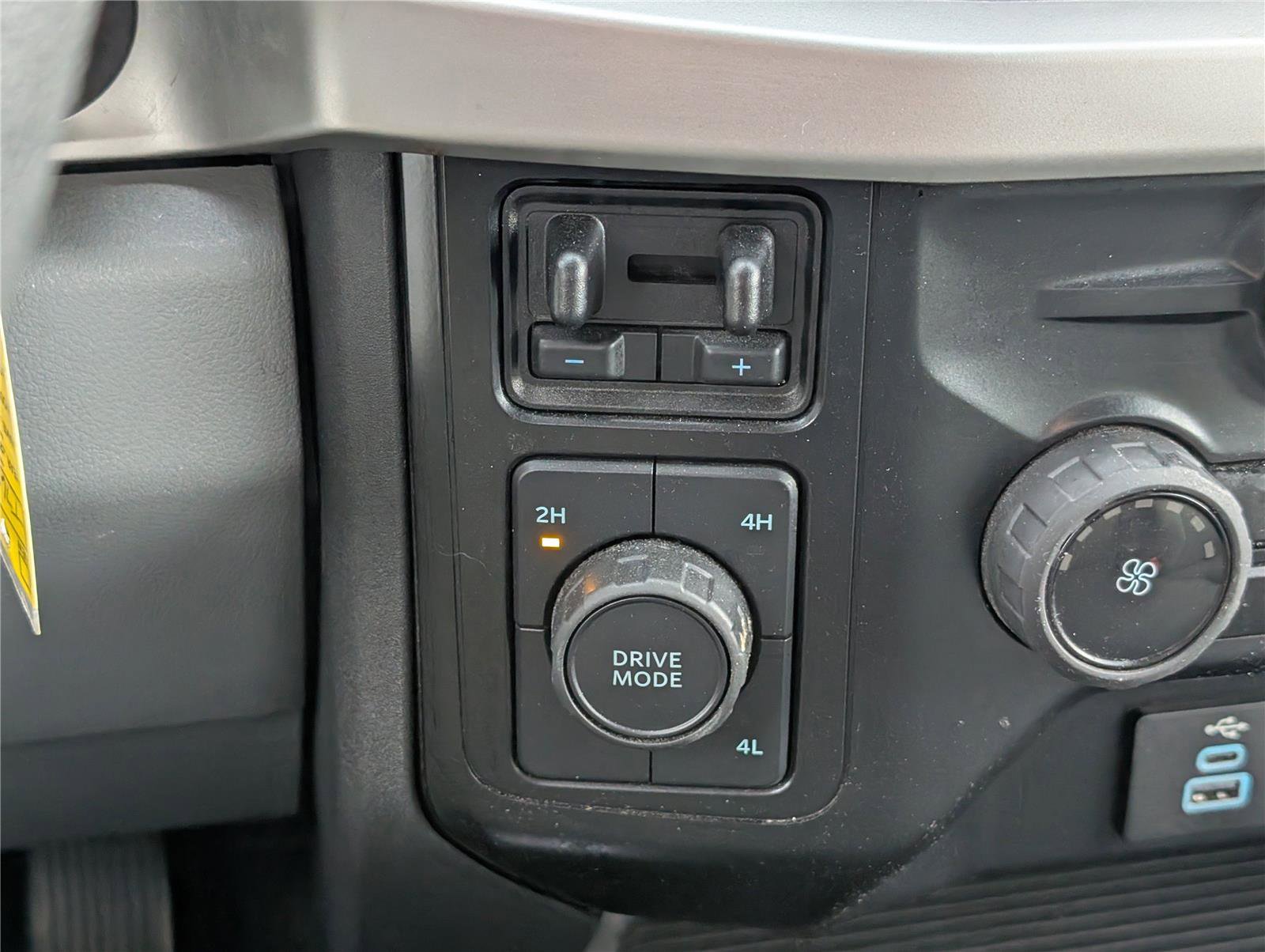 Certified 2024 Ford F250 XLT image 22