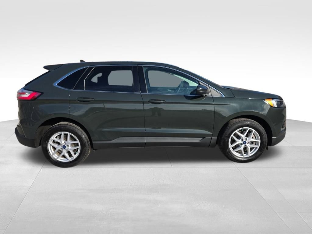 Certified 2022 Ford Edge SEL w/ Convenience Package image 4