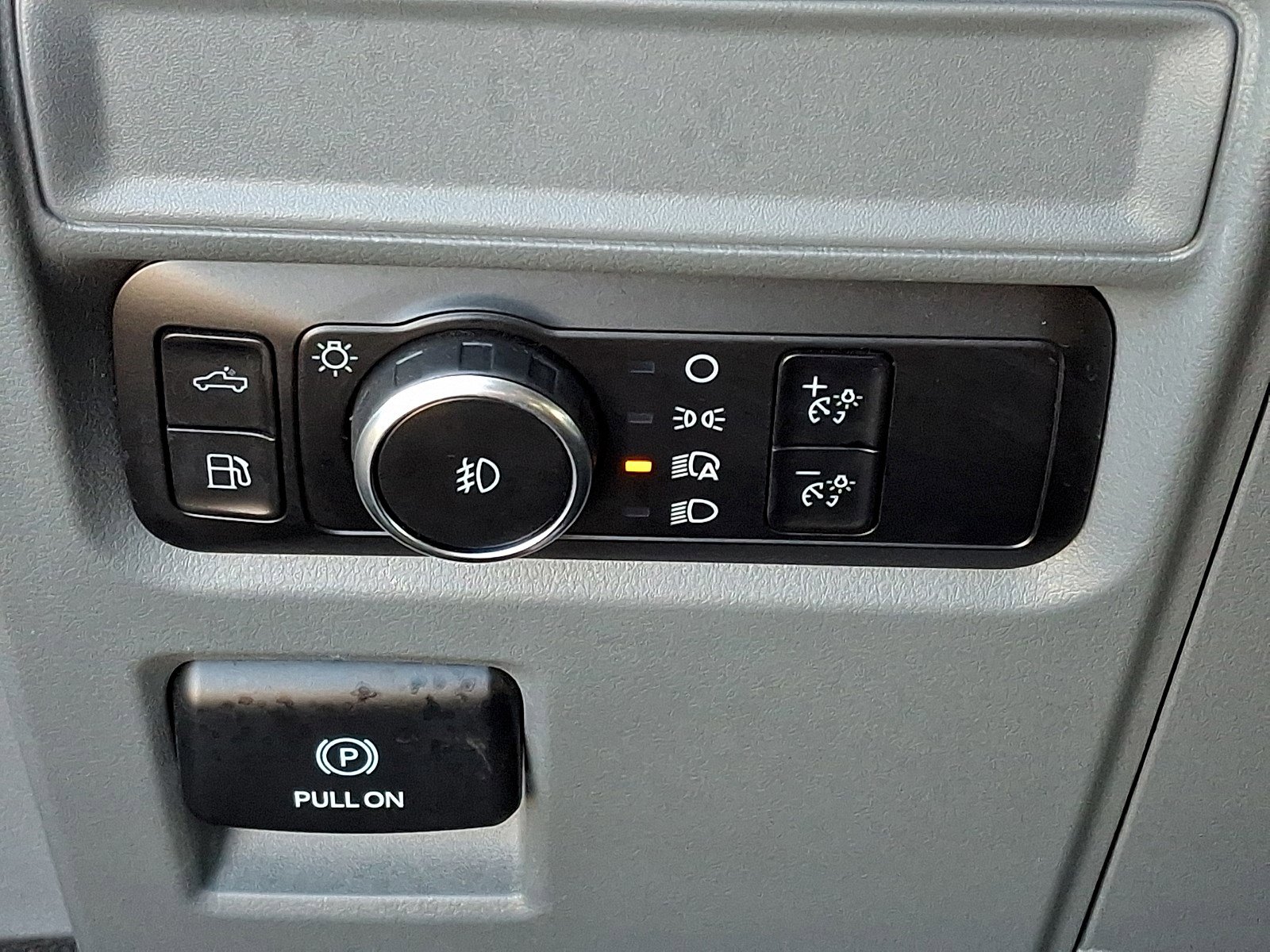 Certified 2024 Ford F150 XLT w/ Mobile Office Package image 26