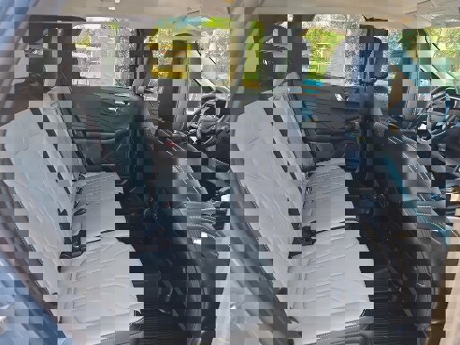 Certified 2025 Ford Escape Platinum w/ Premium Technology Package image 16