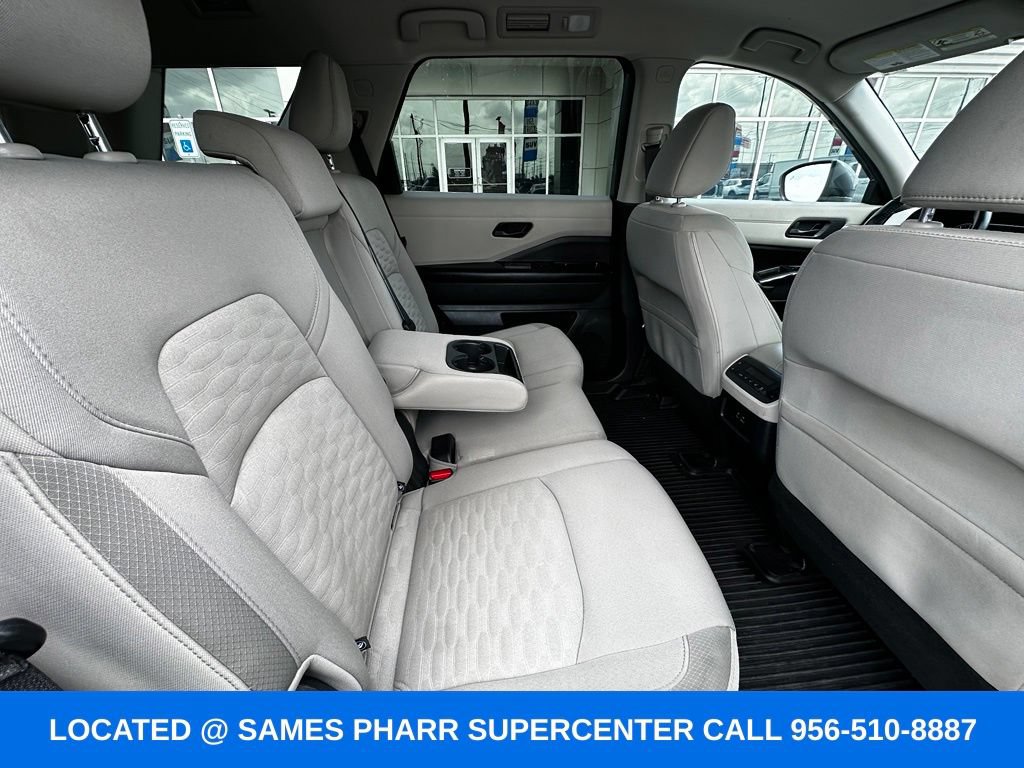 Used 2024 Nissan Pathfinder SV FWD image 25