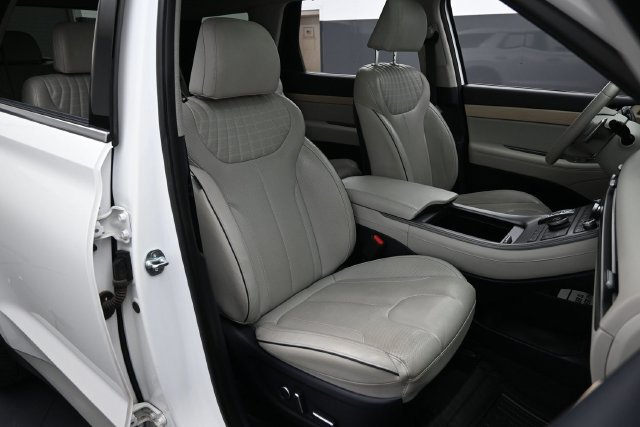 Used 2024 Hyundai Palisade Limited FWD image 31