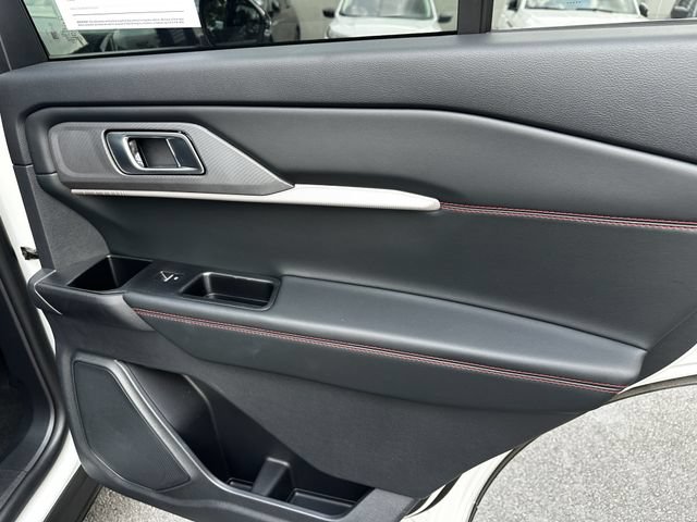 Certified 2025 Ford Explorer ST-Line AWD/4WD image 42