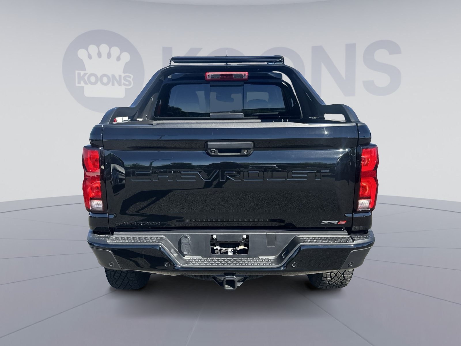 Used 2025 Chevrolet Colorado ZR2 w/ Midnight Edition AWD/4WD image 10