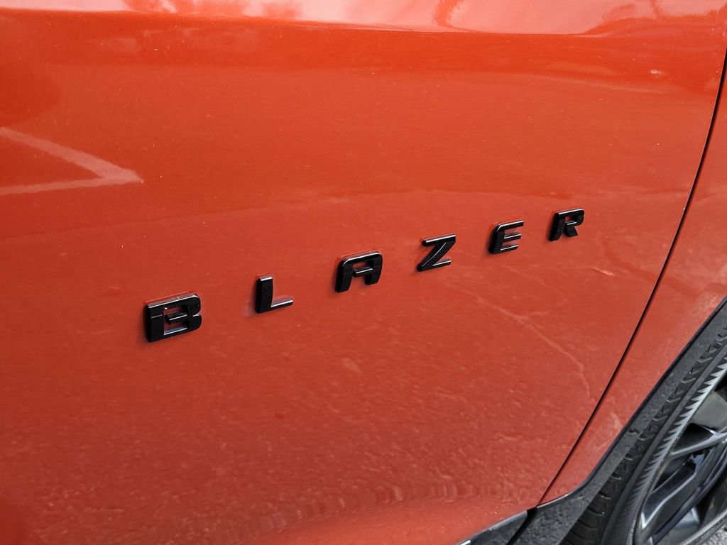 Used 2021 Chevrolet Blazer RS w/ Enhanced Convenience Package image 6