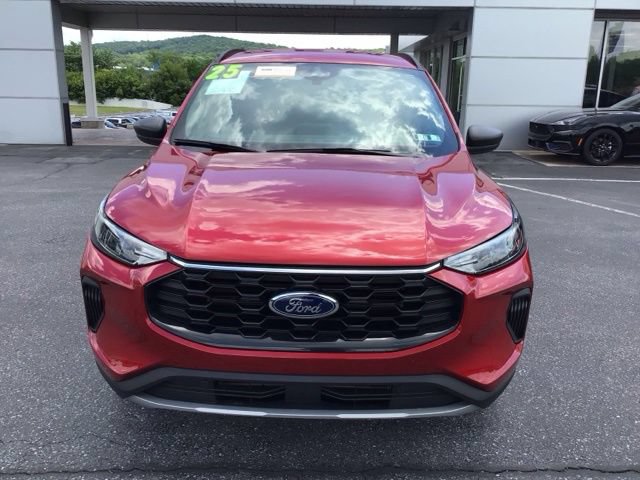 Certified 2025 Ford Escape ST-Line w/ Cold Weather Package AWD/4WD image 3