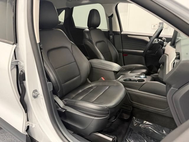 Certified 2022 Ford Escape SEL AWD/4WD image 37