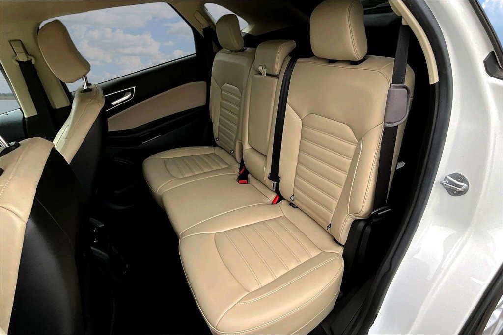 Certified 2023 Ford Edge SEL w/ Cargo Accessory Package AWD/4WD image 24