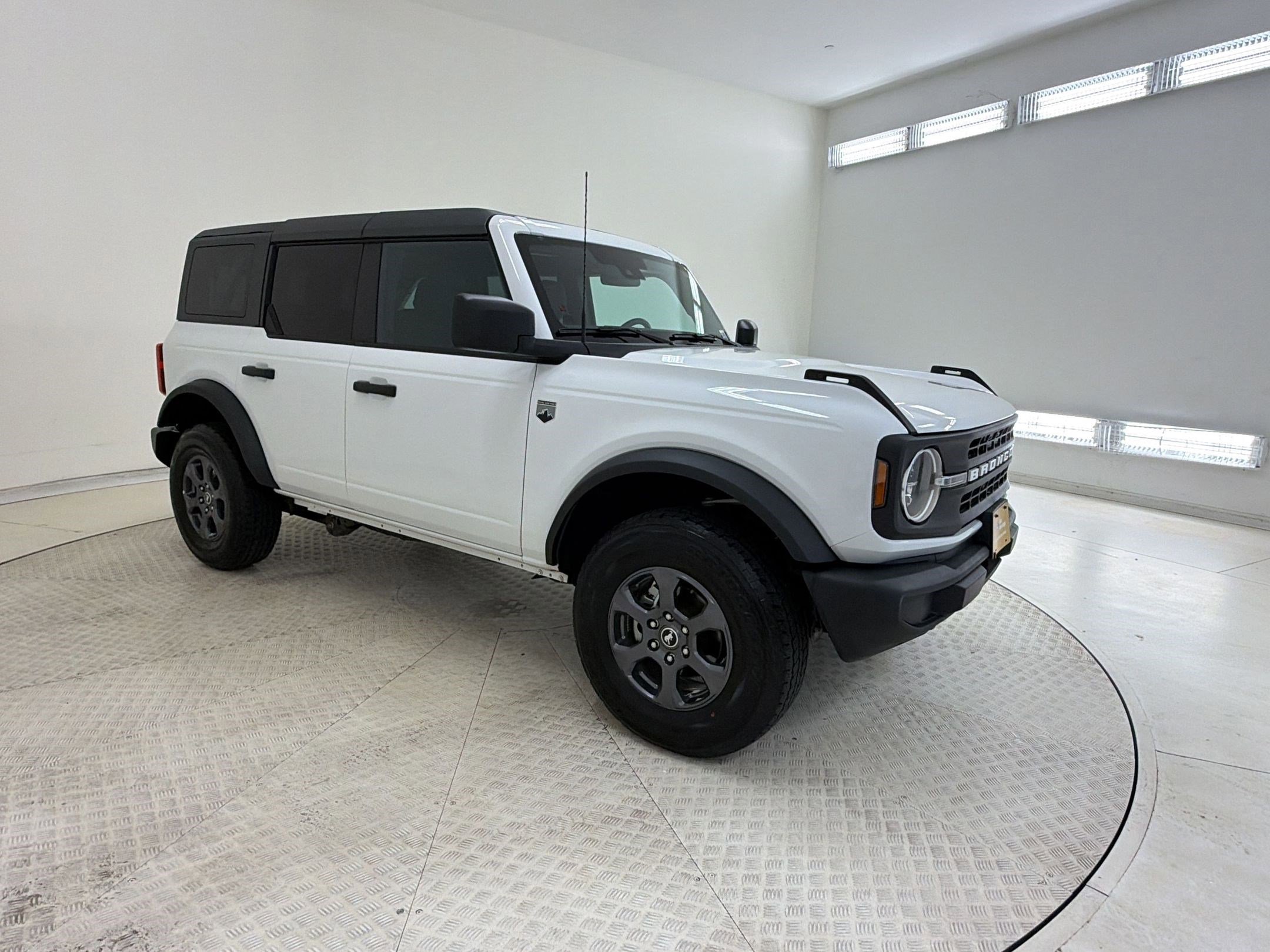 Certified 2025 Ford Bronco Big Bend image 6