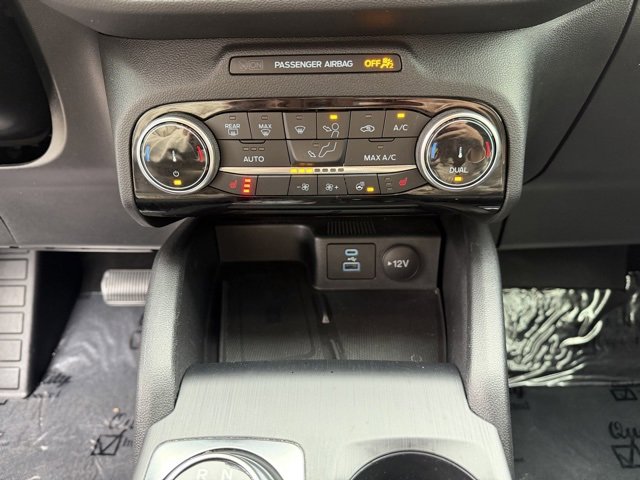 Certified 2022 Ford Escape SEL w/ Technology Package image 17