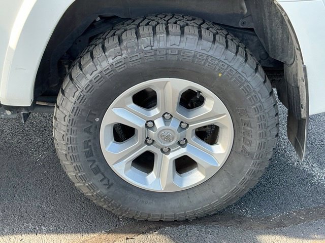 Used 2024 Toyota 4Runner SR5 AWD/4WD image 11