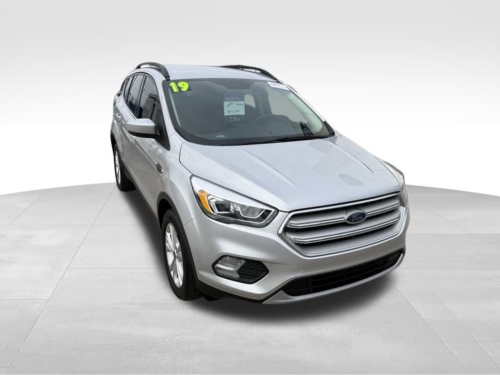 Certified 2019 Ford Escape SEL image 2