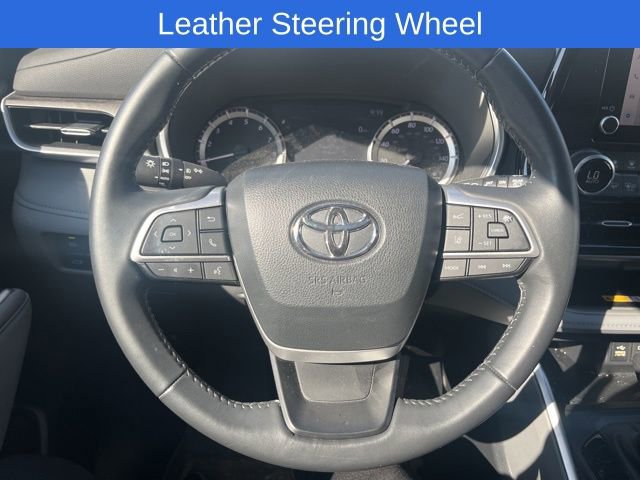 Used 2024 Toyota Highlander XLE image 9