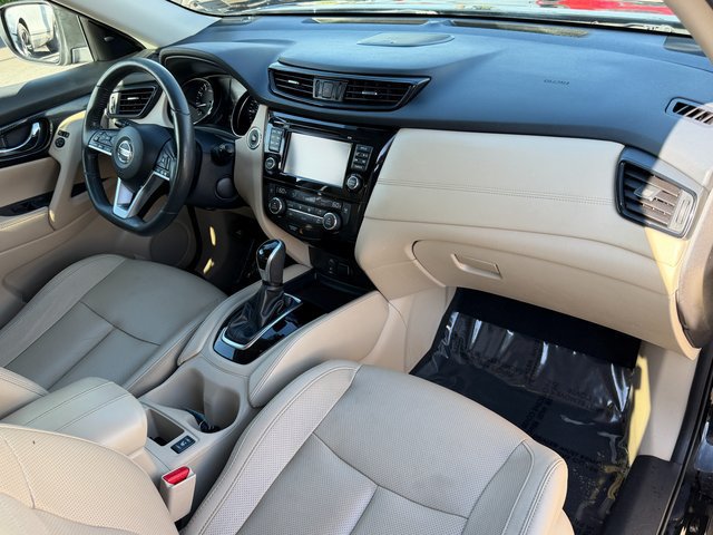 Used 2017 Nissan Rogue SL w/ SL Premium Package AWD/4WD image 30