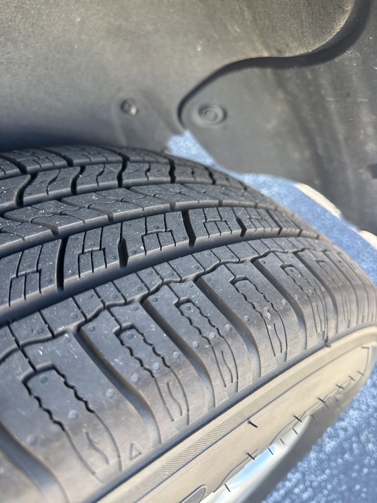 Used 2021 Toyota RAV4 XLE image 4