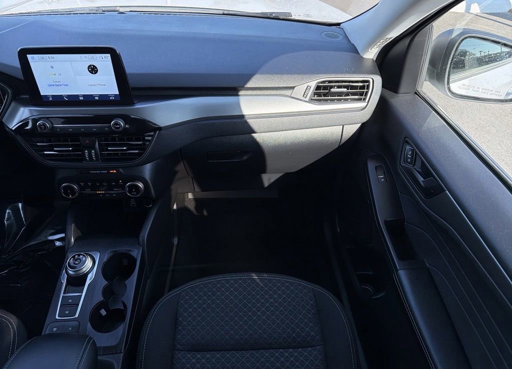 Certified 2024 Ford Escape Active w/ Cold Weather Package image 14