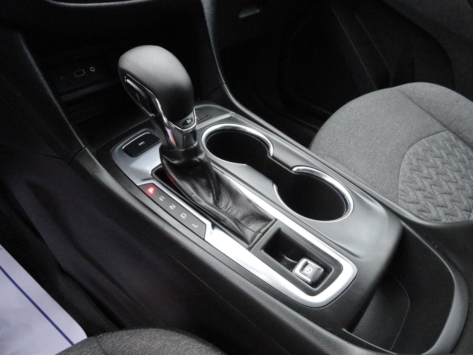 Used 2023 Chevrolet Equinox LT image 18