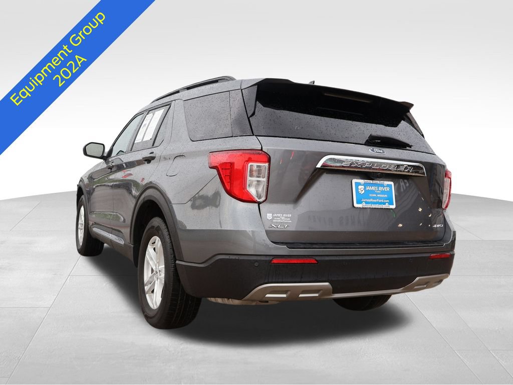 Certified 2023 Ford Explorer XLT w/ Equipment Group 202A AWD/4WD image 4