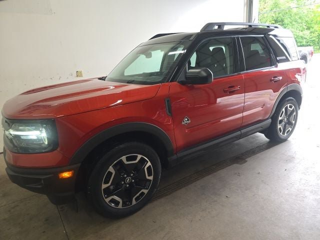 Certified 2024 Ford Bronco Sport Outer Banks w/ Tech Package AWD/4WD image 28