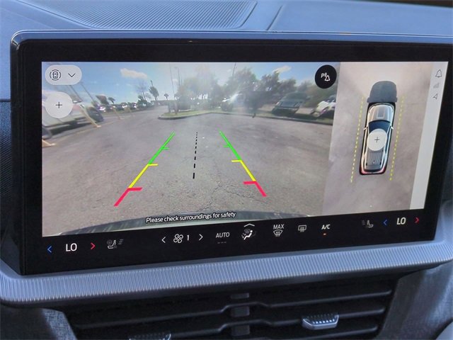 Certified 2025 Ford Explorer Platinum w/ Ultimate Package image 20