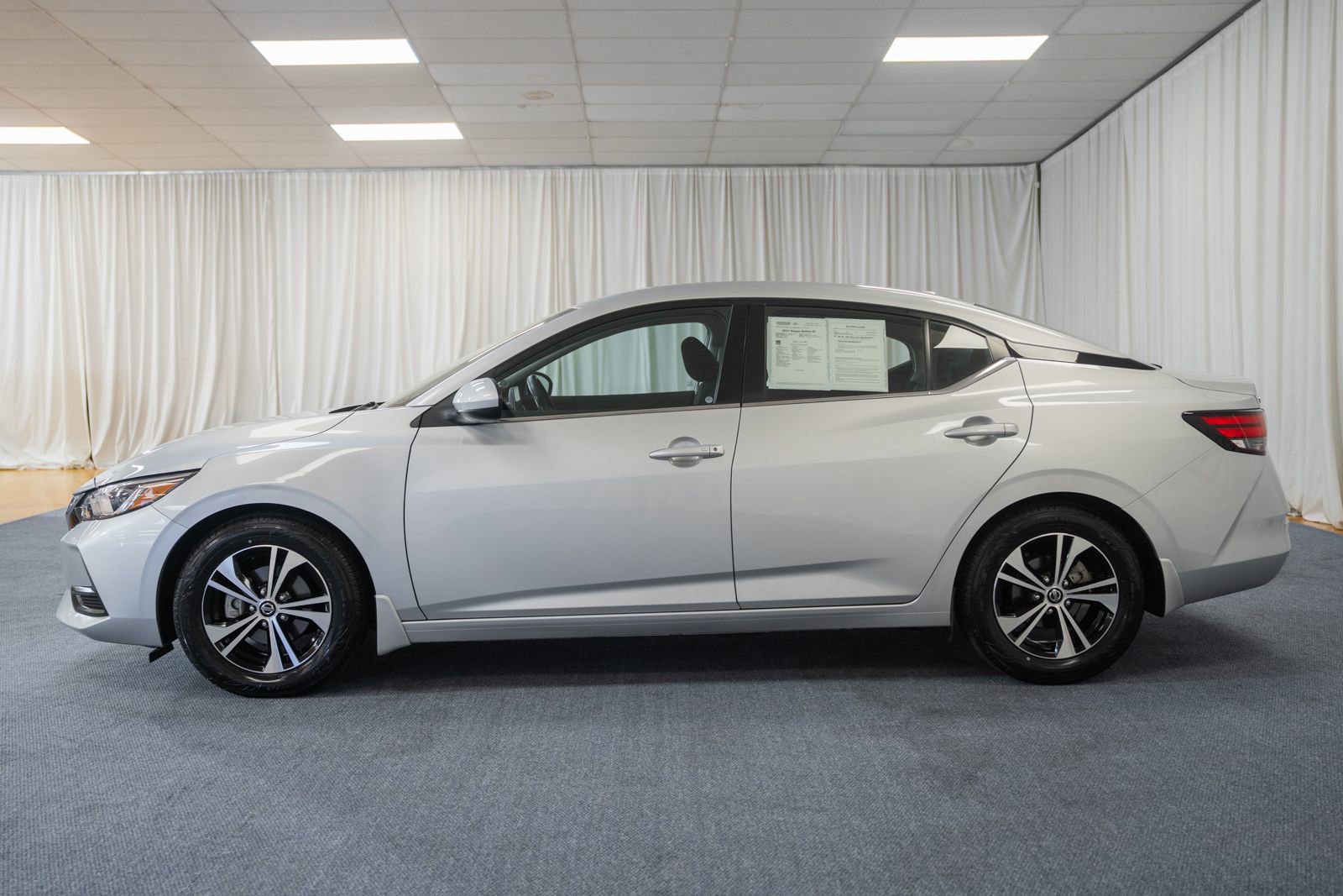 Used 2021 Nissan Sentra SV w/ Trunk Package FWD image 4