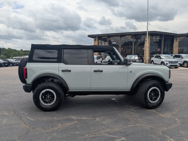 Certified 2022 Ford Bronco Big Bend w/ Sasquatch Package AWD/4WD image 11