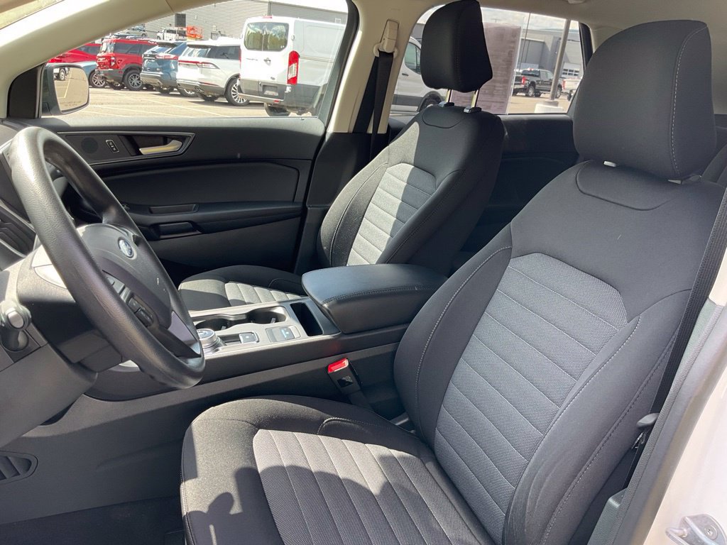Certified 2024 Ford Edge SE w/ Black Appearance Package AWD/4WD image 12